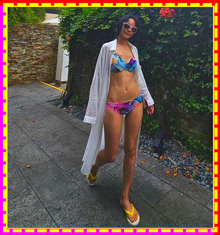 우희진 50세 싱글 비키니