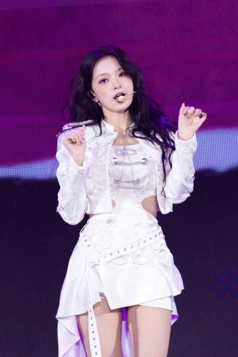 프로미스나인 이나경