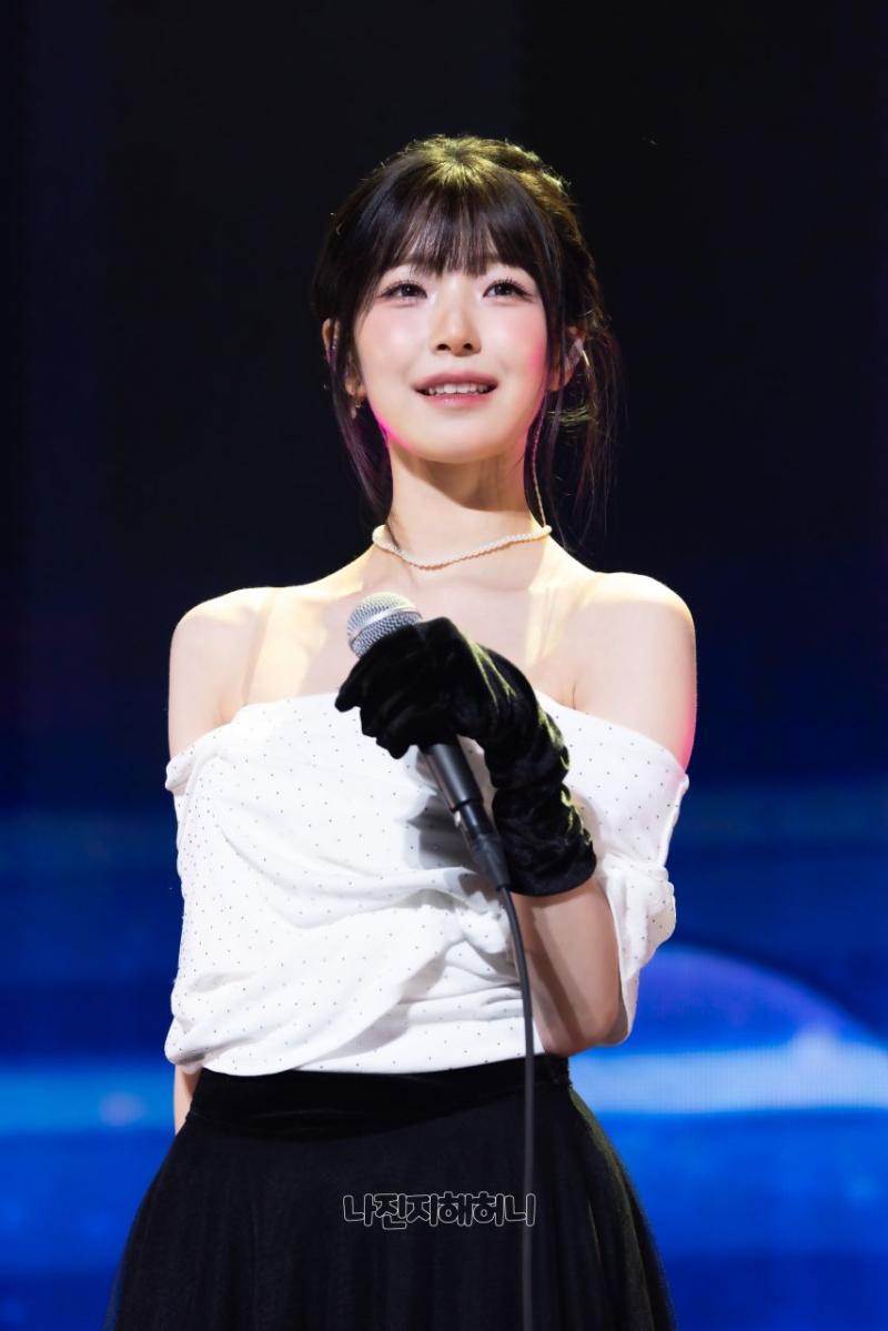 프로미스나인 백지헌