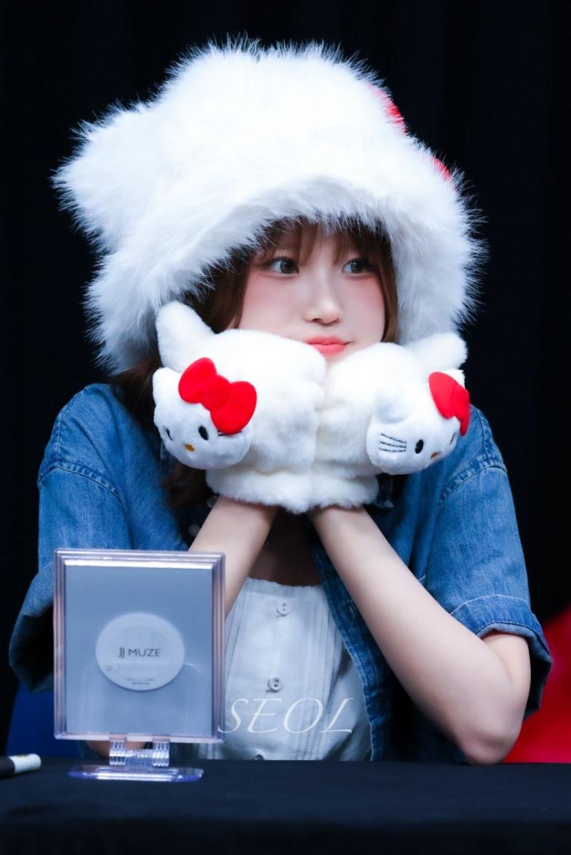 프로미스나인 송하영