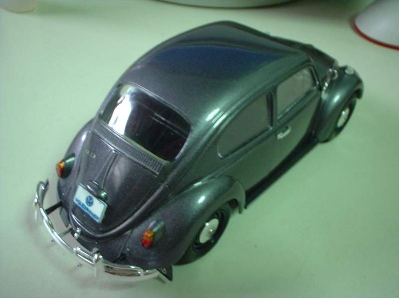 (19금)한손으로 자꾸 흔들면 나오는 하얀 액체는?