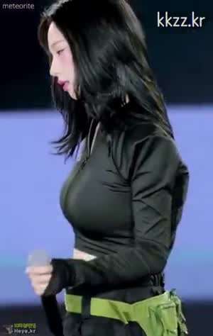 지퍼가 튼튼한 에스파 카리나