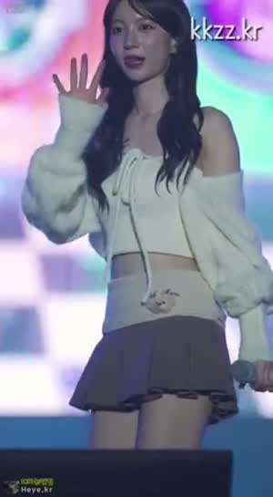 옷 내려 입은 오마이걸 유빈