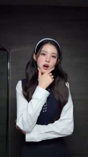 하츠투하츠 에이나