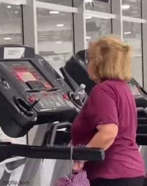 운동하면 힘드니깐 먹고 힘내자