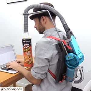 손 안대고 프링글스 먹는 방법