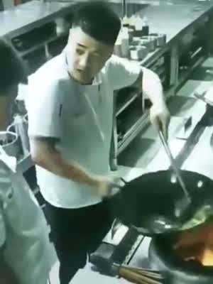 엉뎅이가 아니라니깐...