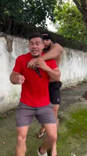 호신술을 어설프게 따라하면 안돼는 이유.mp4