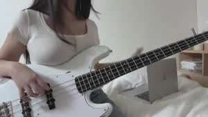 베이스 기타 연주.mp4