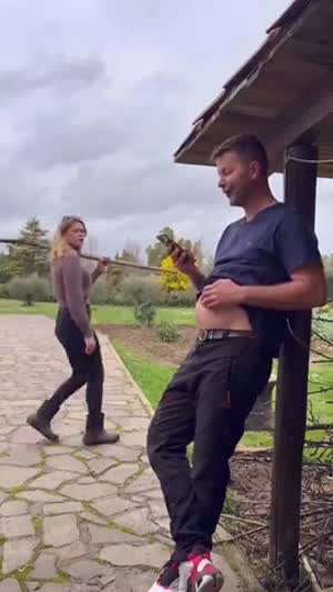 남편의 똥배를 용서할 수 없던 아내