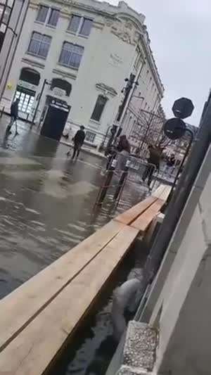 신발 적시기 싫은 행님들