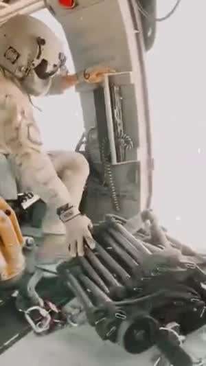 장비 사고로 귀환 연기되었다. 이상, 아웃.